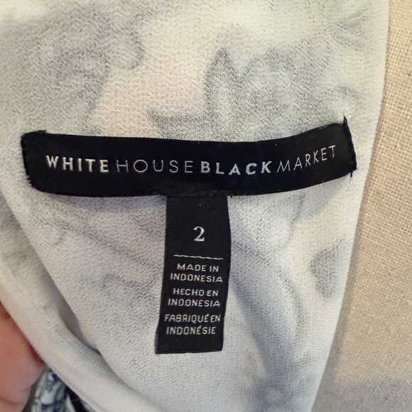 White House Black Market Floral Blouse with Flutter Sleeve, Size 2 (Large) - Picture 11 of 13